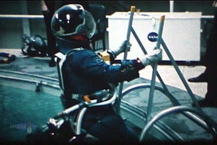 Alan Bean training to ingress the LM